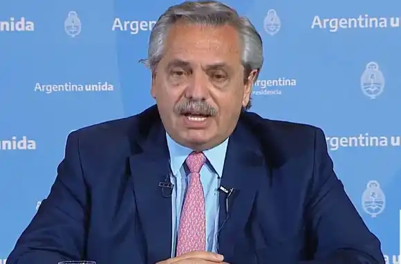 Alberto Fernández: “Vamos a vacunar a 300 mil argentinos en diciembre y para febrero van a estar vacunados 10 millones”