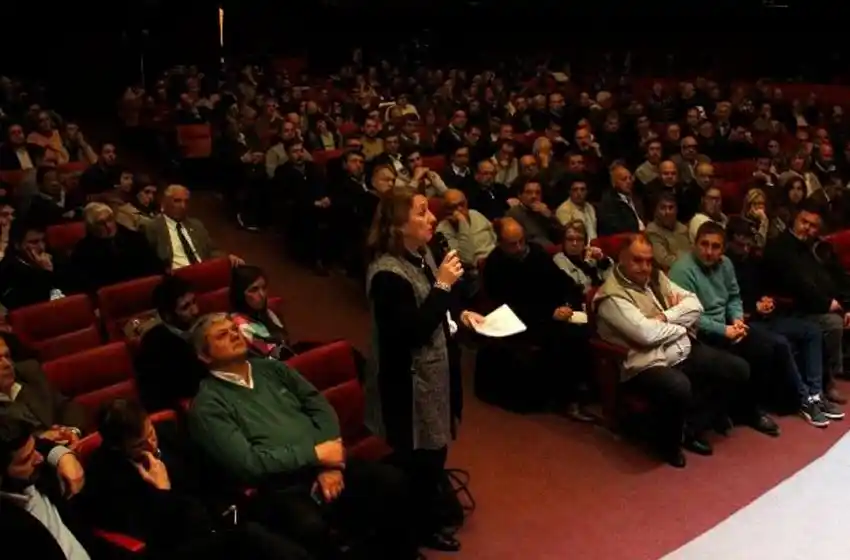 Fein: “Los recortes hacia los municipios ponen en riesgo la gobernabilidad”