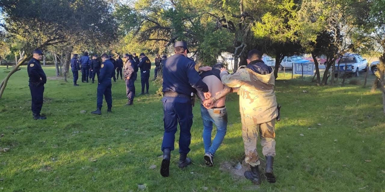 Tras un asalto a mano armada en una estacion de servicio de Urdinarrain, detuvieron a dos sujetos en Gualeguaychú