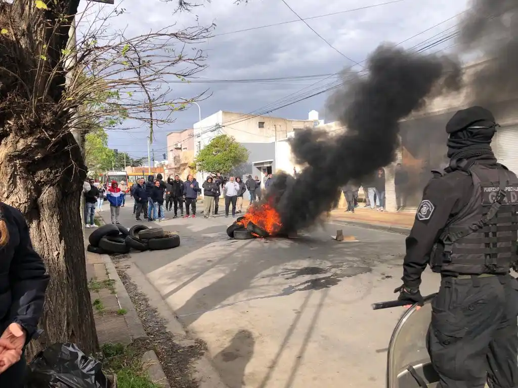 Violentos incidentes por conflicto de la UTA