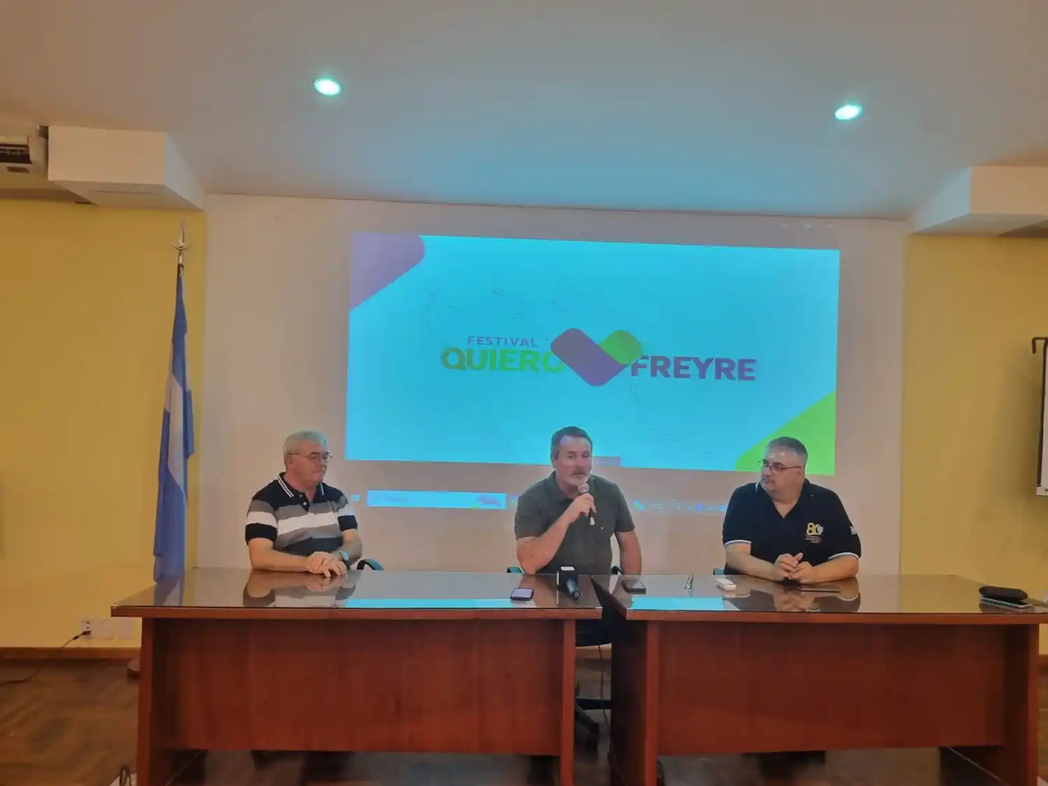 El intendente Germán Baldo, junto a Andrés Trosero y Jorge Olocco encabezó el lanzamiento de los eventos