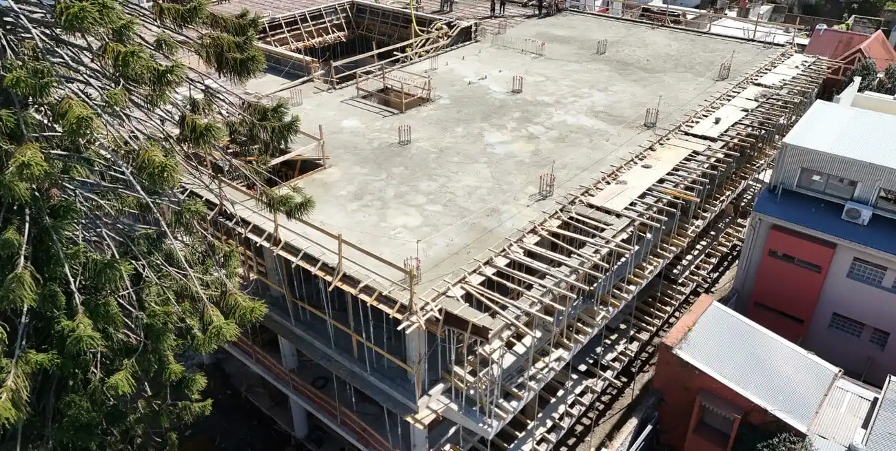 La construcción mostró mejoras en el rubro despacho de cemento.