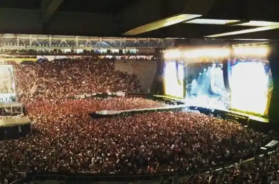 Matan a hombre al querer robar recaudación del recital de los Stones