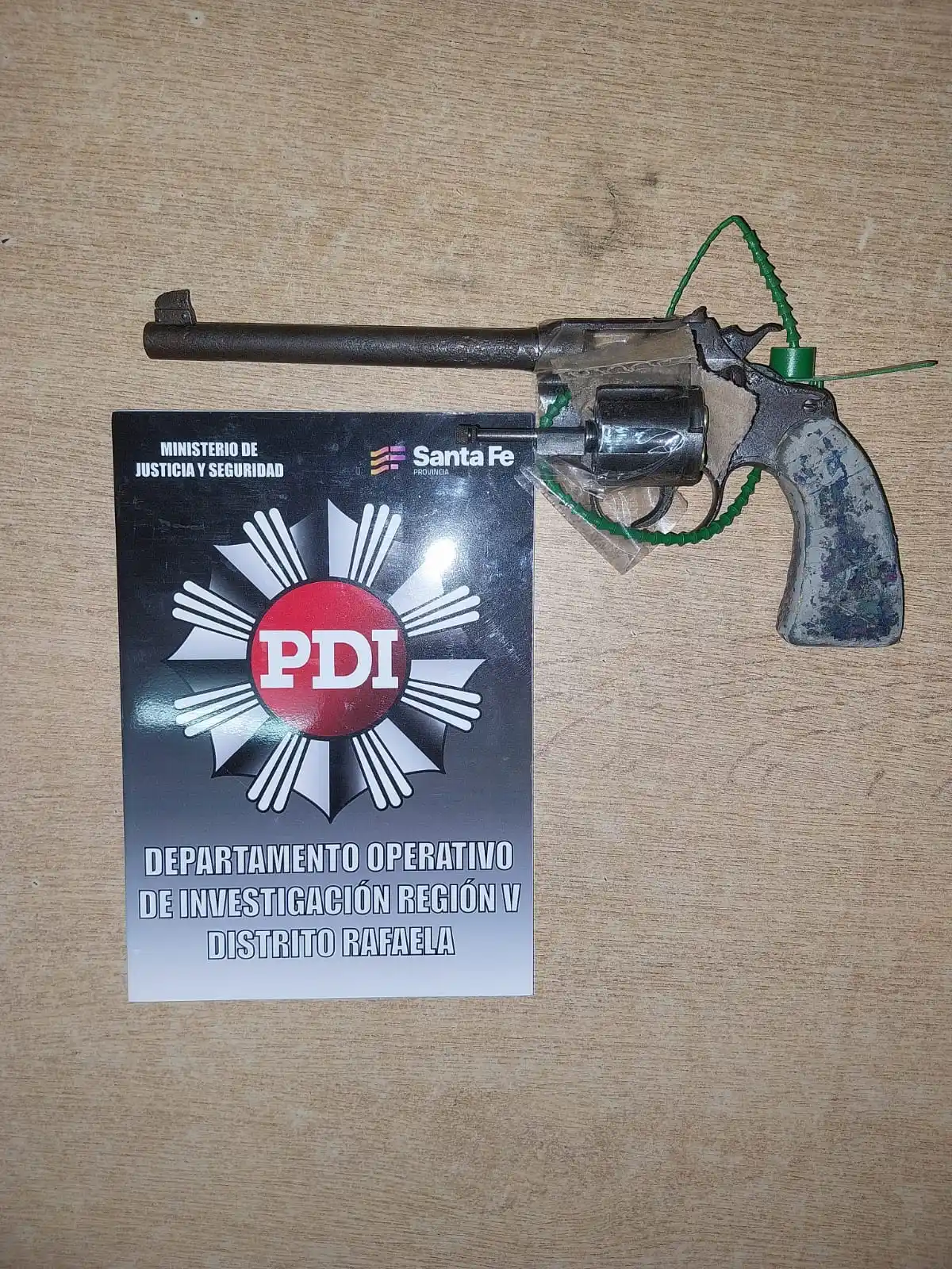 REVOLVER SECUESTRADO