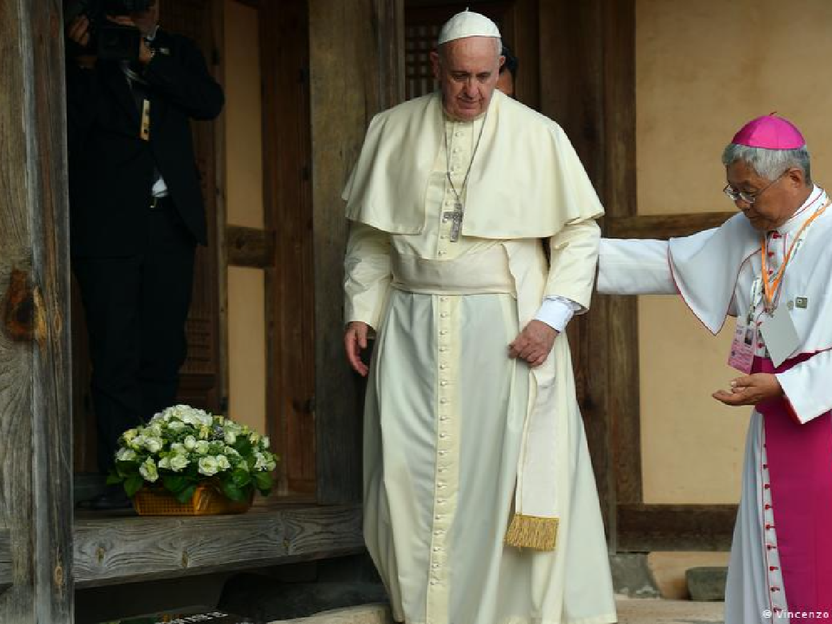 Qué es la estenosis  diverticular por la que fue operado el Papa Francisco   