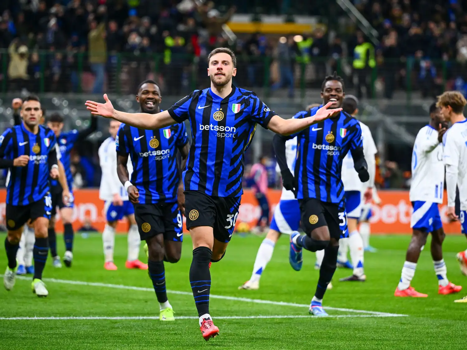 Inter venció a Como y subió al tercer puesto de la tabla