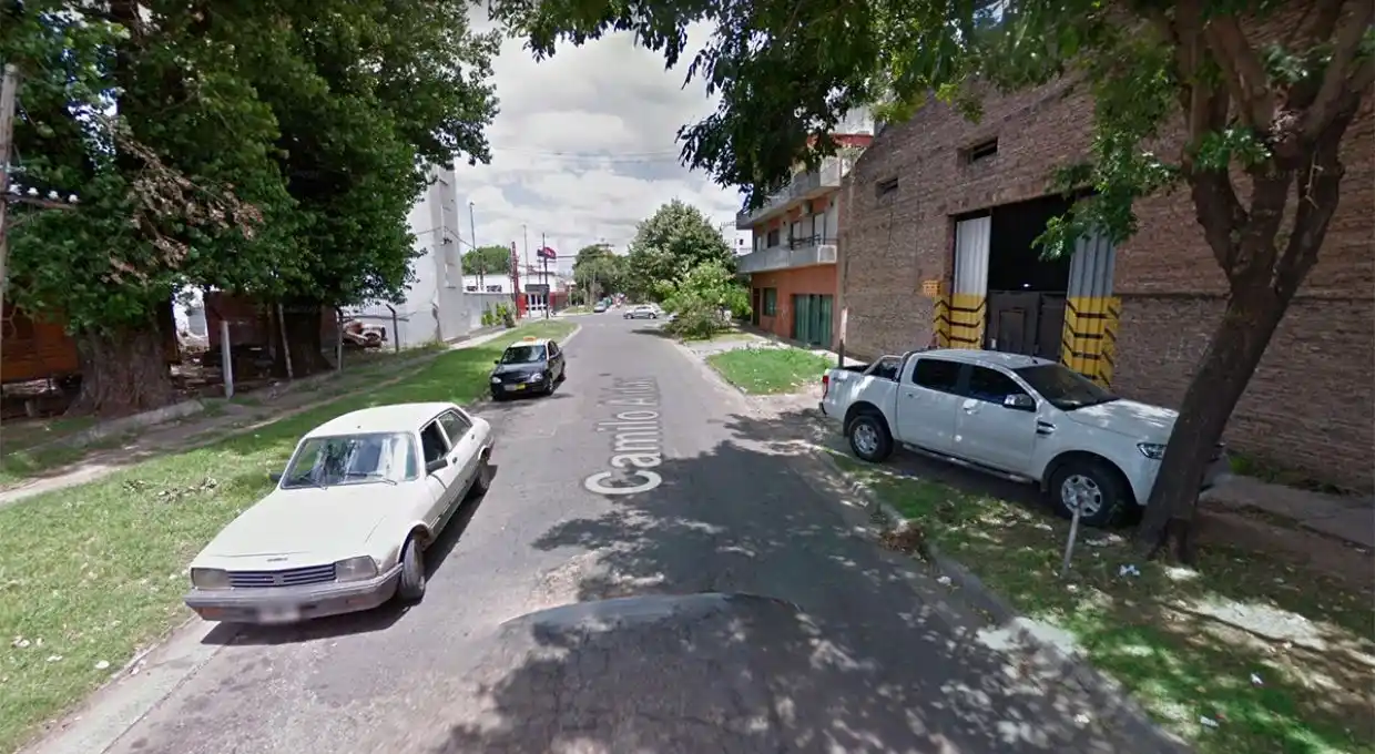 Rosario: taxista atacado a golpes en un taller mecánico