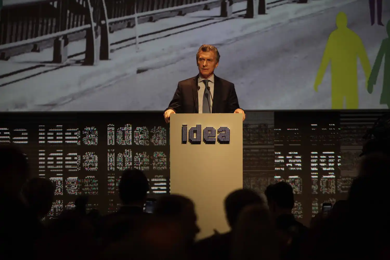 "Tenemos que triplicar la cantidad de turistas que vengan al país"