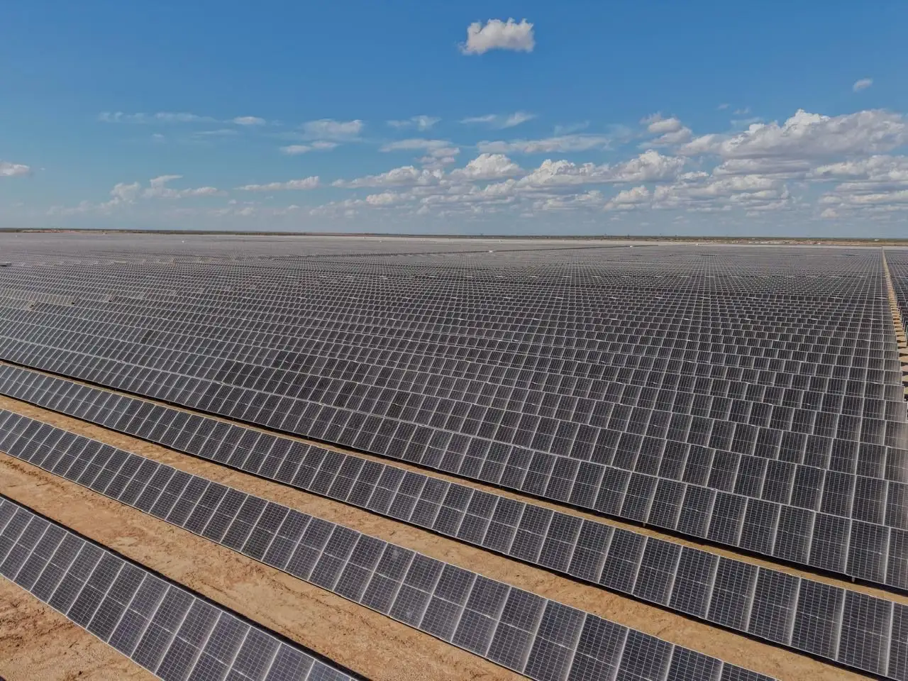 YPF Luz puso en marcha el parque solar más grande del país, el primero en operar bajo el RIGI