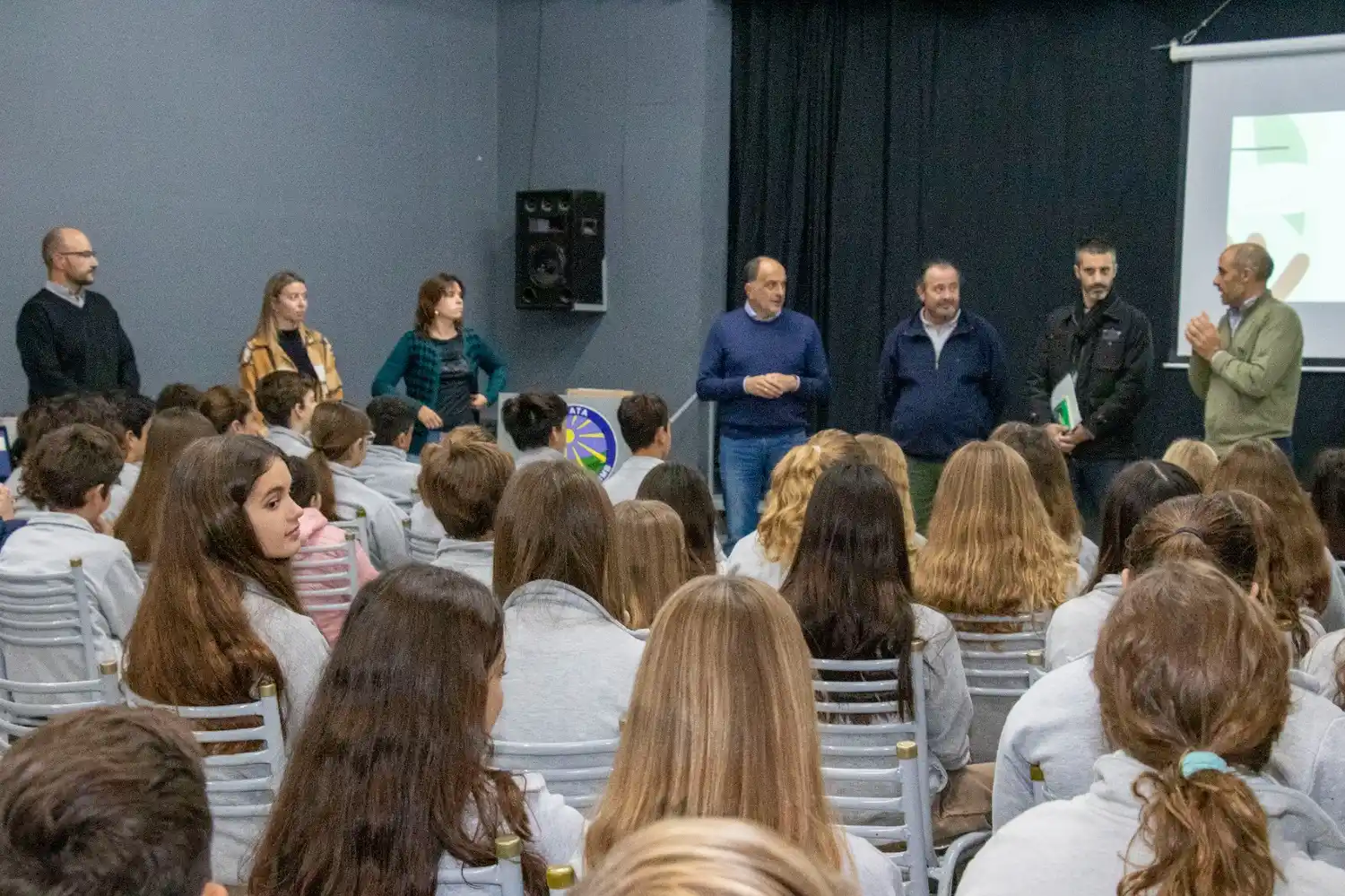 El intendente estuvo en la premiación de los ganadores del programa de recolección de tapitas