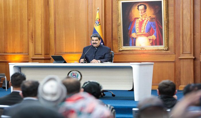 «SE BAJAN DE ESA NUBE»: Nicolás Maduro amenaza con «respuesta contundente» a la UE
