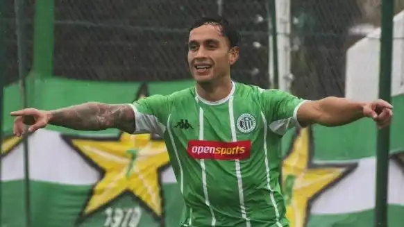 Santiago Vásquez jugará en Villa Díaz Vélez