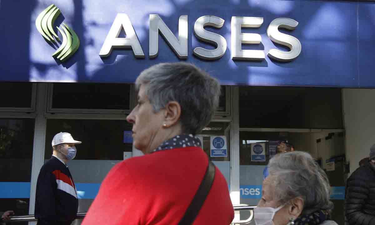 Oficializan bono de $70.000 para los jubilados: cuánto cobrarán en diciembre