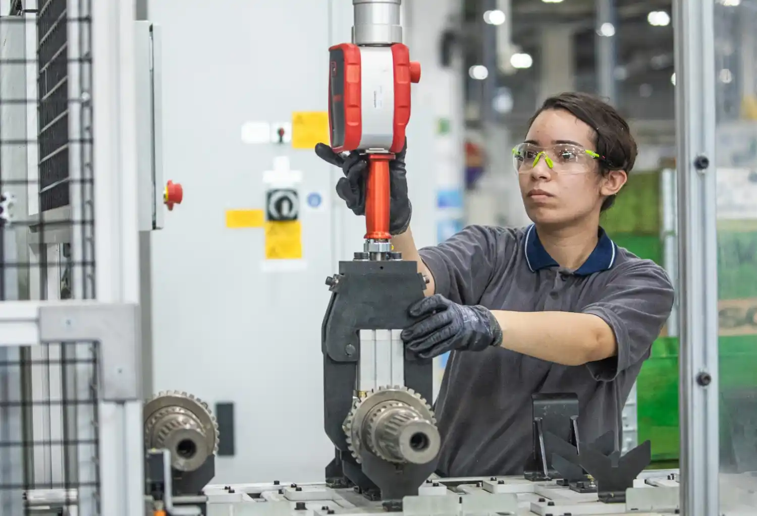 Dos de cada cien empresas están pensando en contratar nuevos trabajadores en los próximos meses.