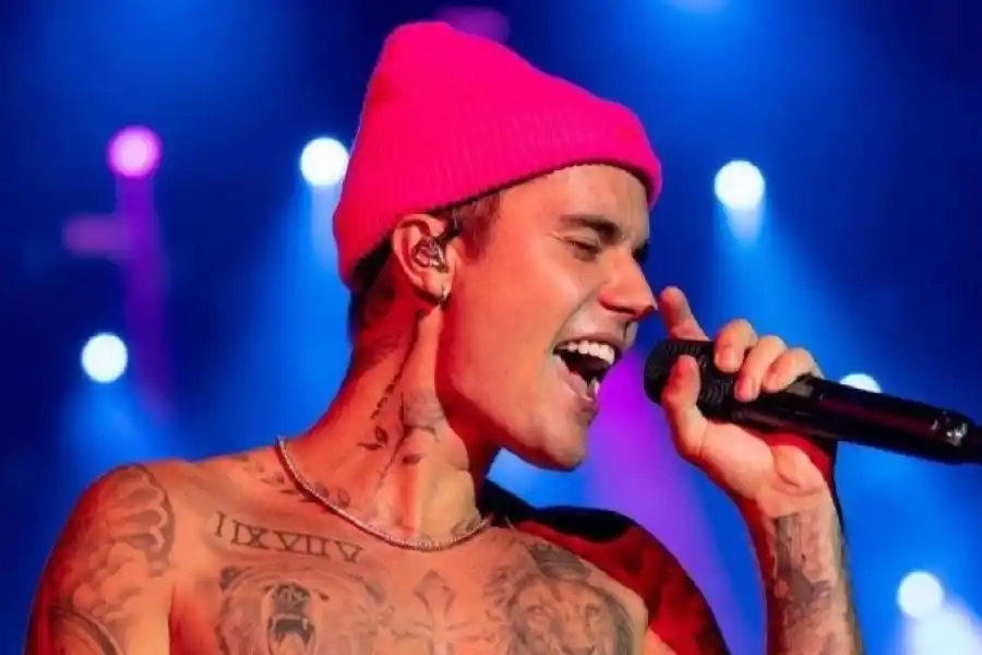 Justin Bieber canceló su gira mundial hasta enero y crece la preocupación por su salud
