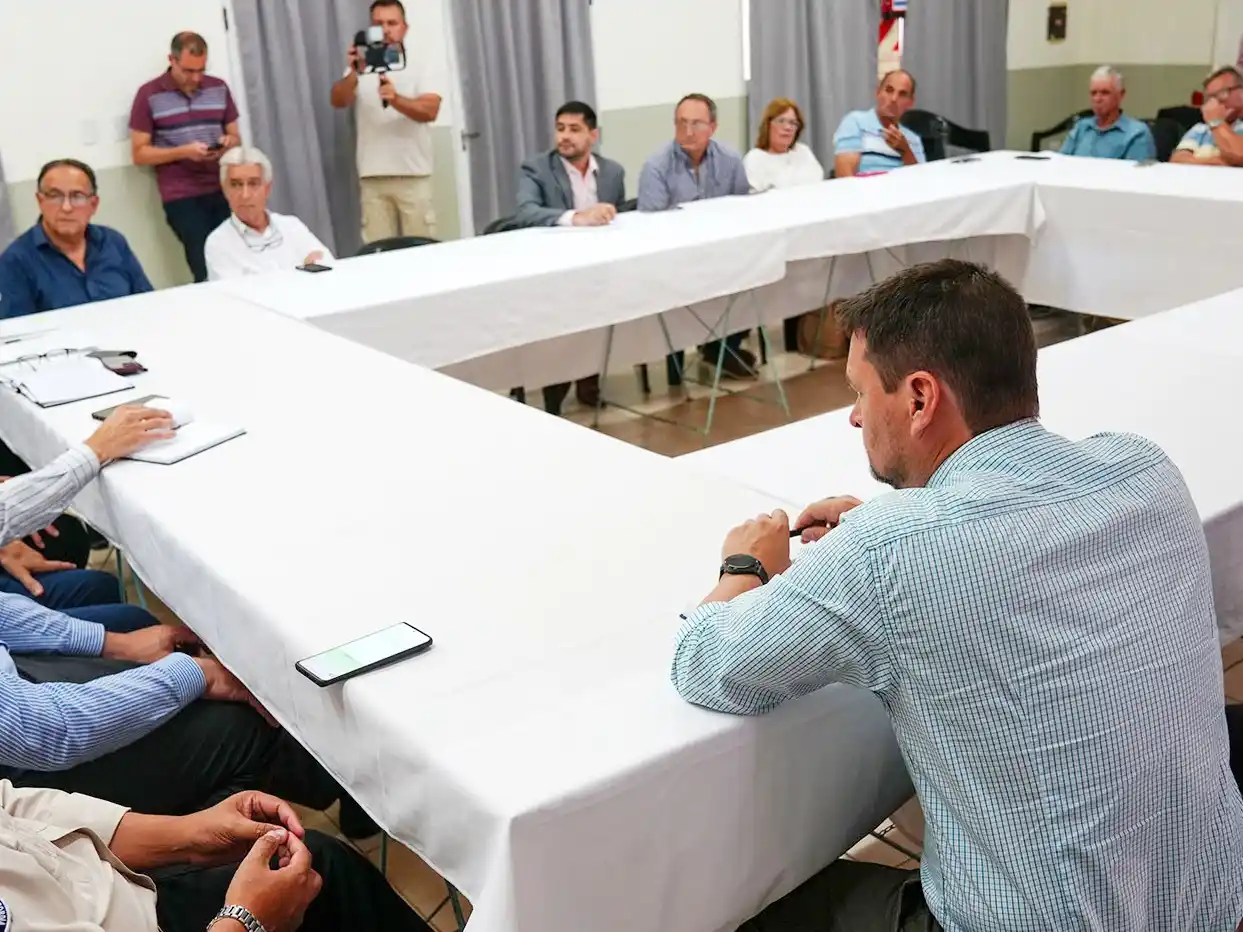 Salud y gobiernos locales del departamento Uruguay coordinan acciones para mejorar la atención en la región