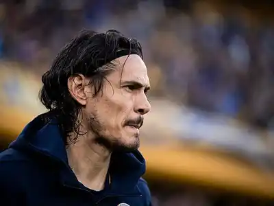 Cavani continúa con una distensión en el psoas derecho.