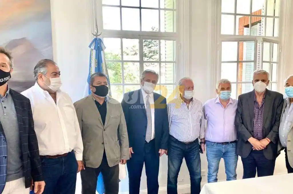 Alberto Fernández almuerza con referentes de la CGT