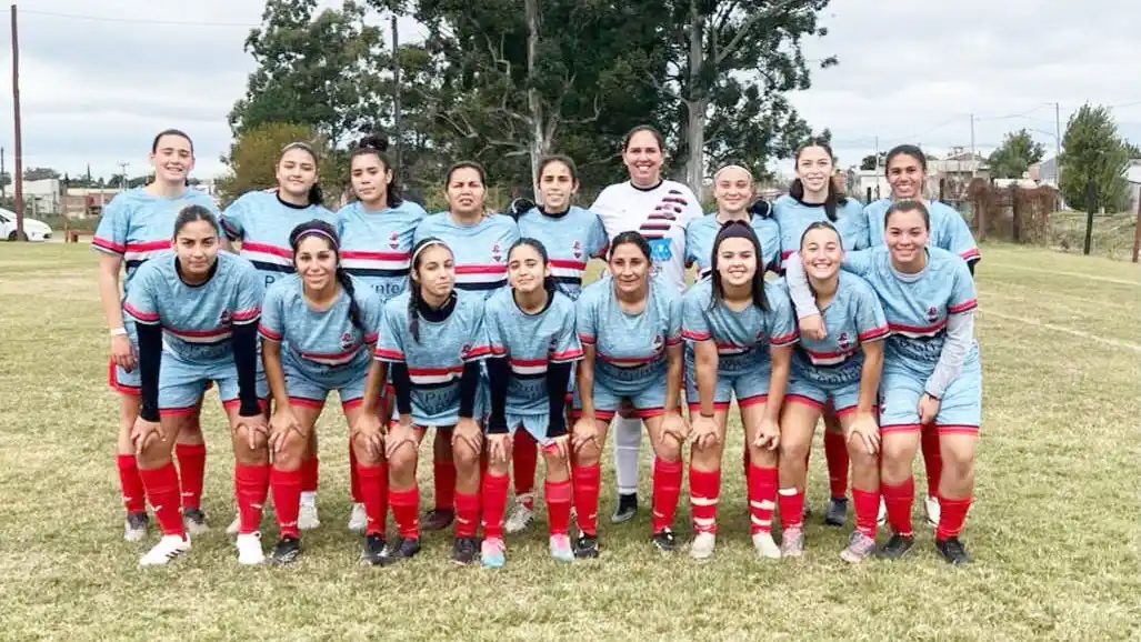 El Olimpo único líder del Torneo Femenino de Fútbol
