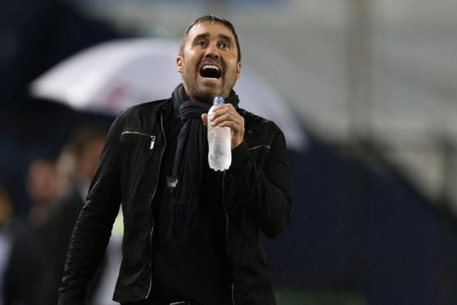 Coudet: "Me quiero quedar en Racing, no estoy especulando ni jugando"