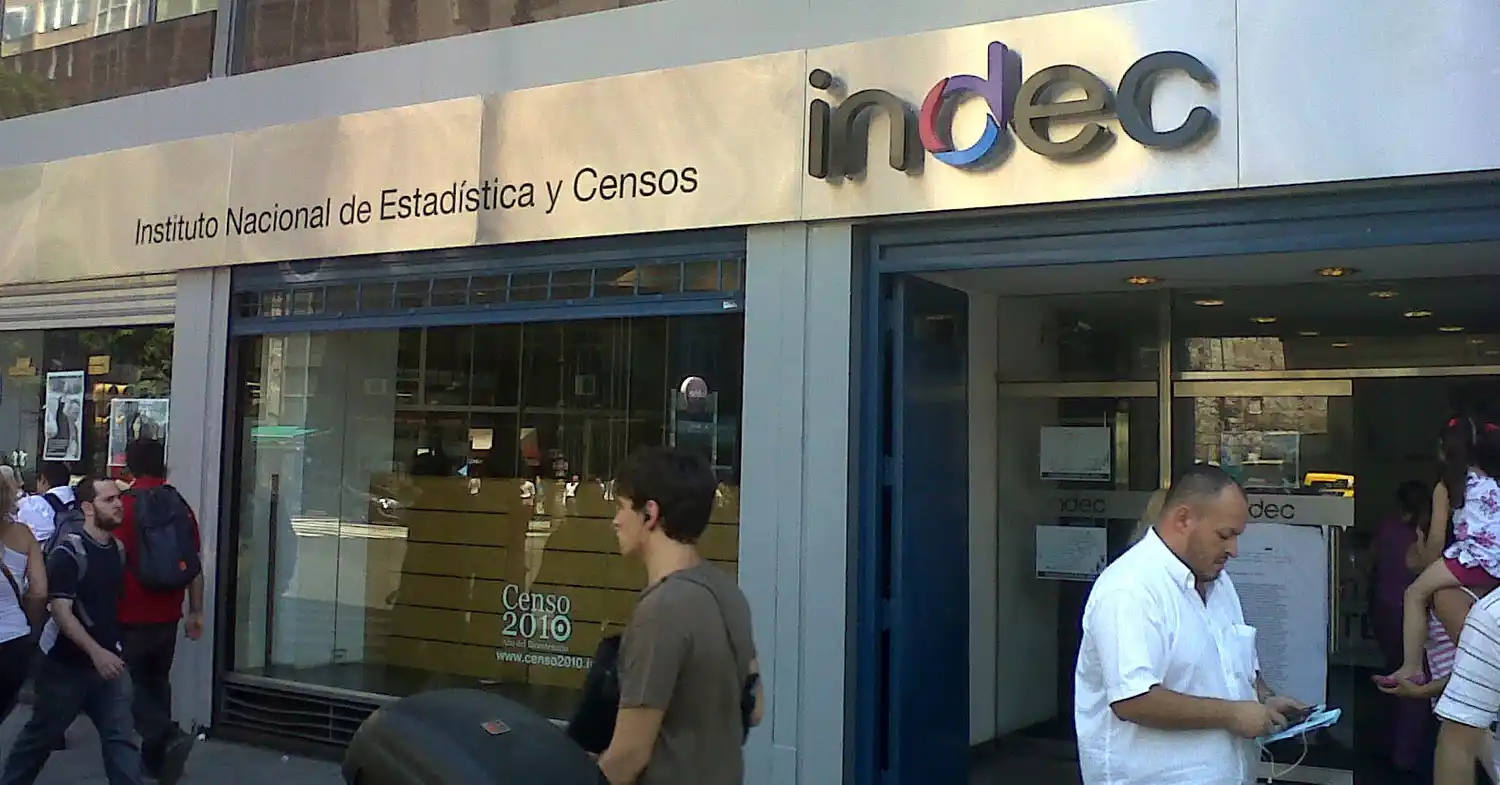 Una familia necesita 14.500 pesos para superar la línea de pobreza