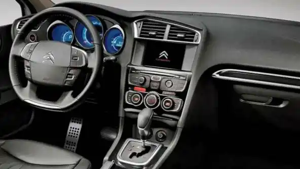 Citroën C4 Lounge: El modelo que está en la lista del ProCreAuto suma tecnología