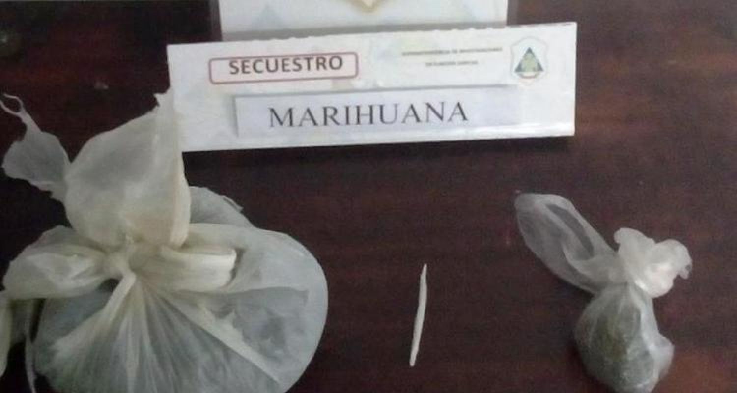 Armaba un porro y lo detuvieron con 345 gramos de marihuana