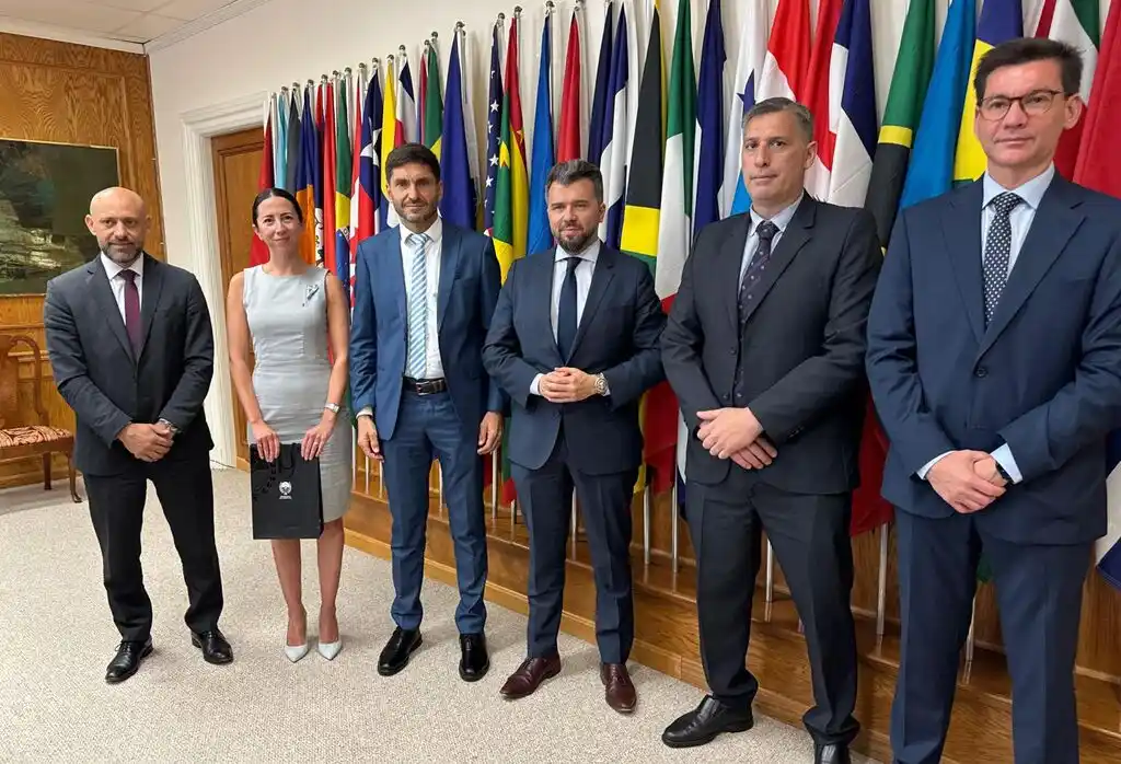 Pullaro finalizó su gira por Estados Unidos