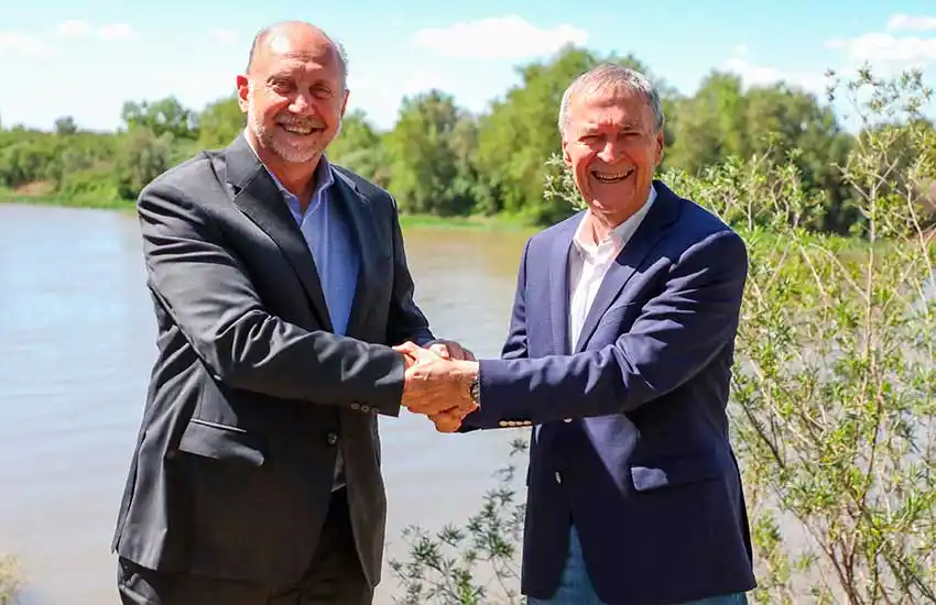 Perotti y Schiaretti anunciaron el llamado a licitación para la construcción del acueducto