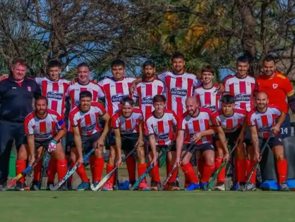 Las Leones campeones del Apertuta de la FOSH.Foto:9 de Julio