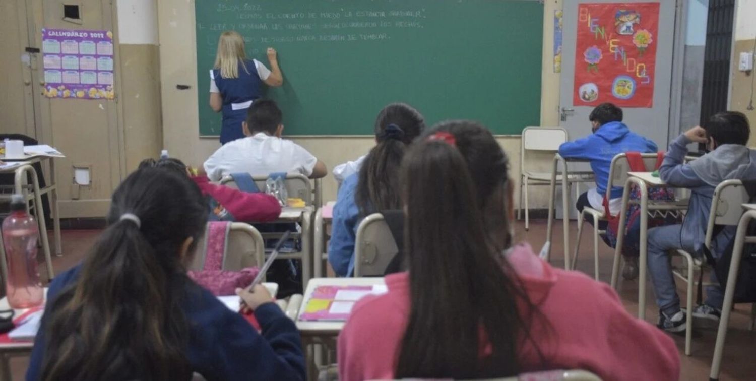 La mitad de las provincias redujo el porcentaje del presupuesto en educación, incluida Santa Fe