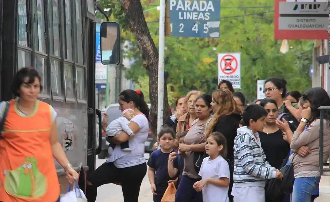 El Gobierno congeló la tarifa del transporte público de pasajeros por 120 días