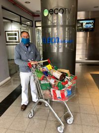 Entregamos otro carro repleto de mercadería
