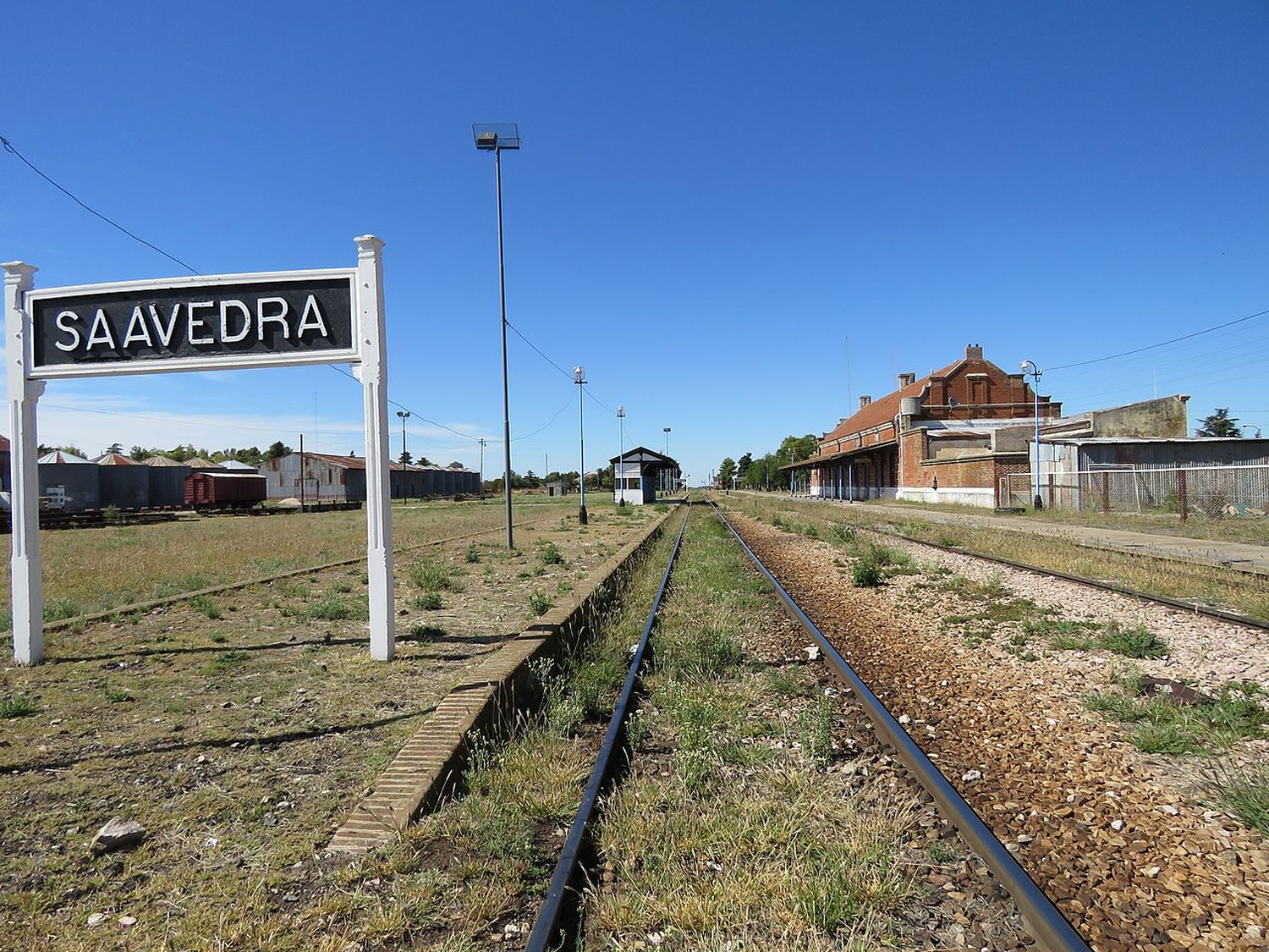 Detienen a un penitenciario por abusar de la hija de su pareja en la localidad de Saavedra