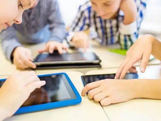 El diálogo y las pantallas