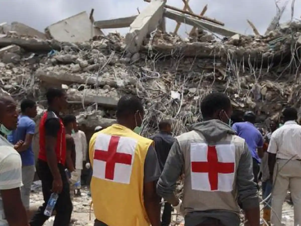 Derrumbe de techo en una iglesia evangélica en Nigeria: 60 muertos