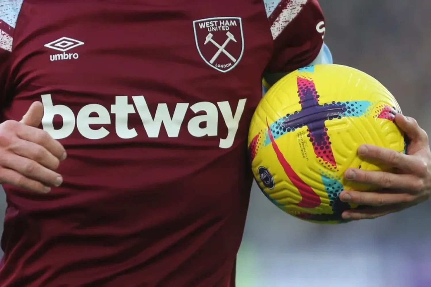 La Premier League eliminará la publicidad de casas de apuestas en las camisetas