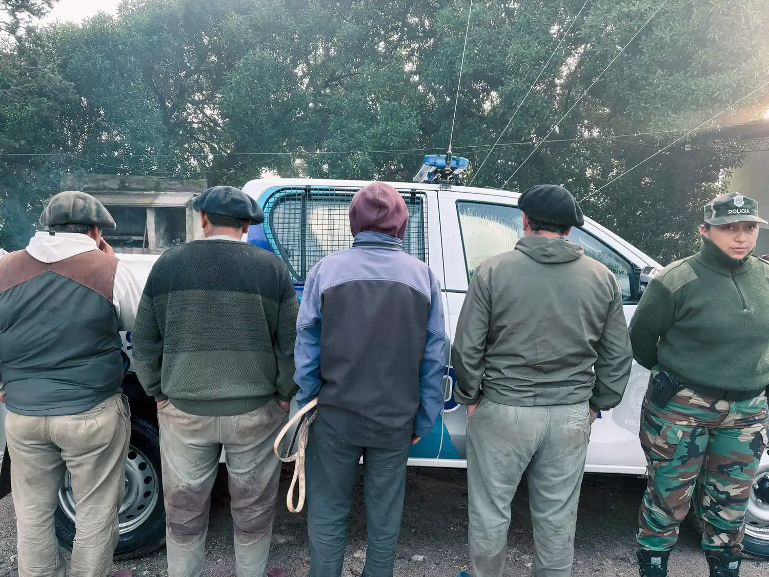 A disposición. De la Justicia necochense, estuvieron los individuos oriundos de Miramar