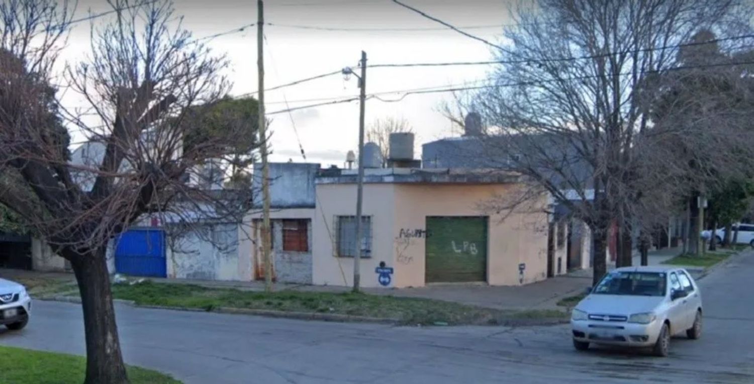 Dos motochorros intentaron asaltar a un policía y terminaron muertos