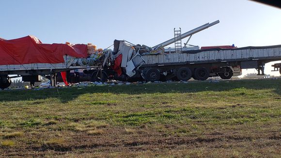 Accidente entre tres camiones sobre ruta 9: murió uno de los choferes