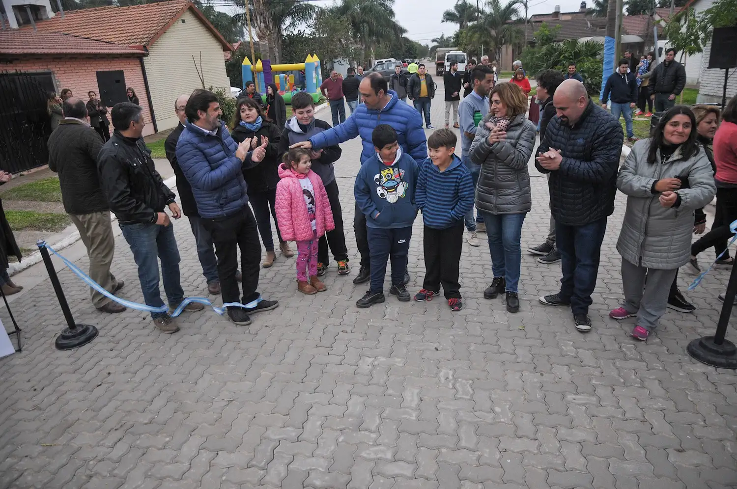 Nuevas obras de pavimento articulado en barrio Ledesco