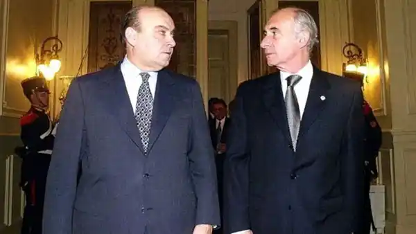 La hipocresía de Eduardo Duhalde es indignante