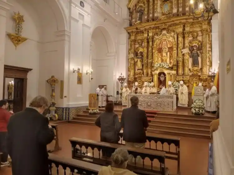 Recordaron al cardenal Karlic