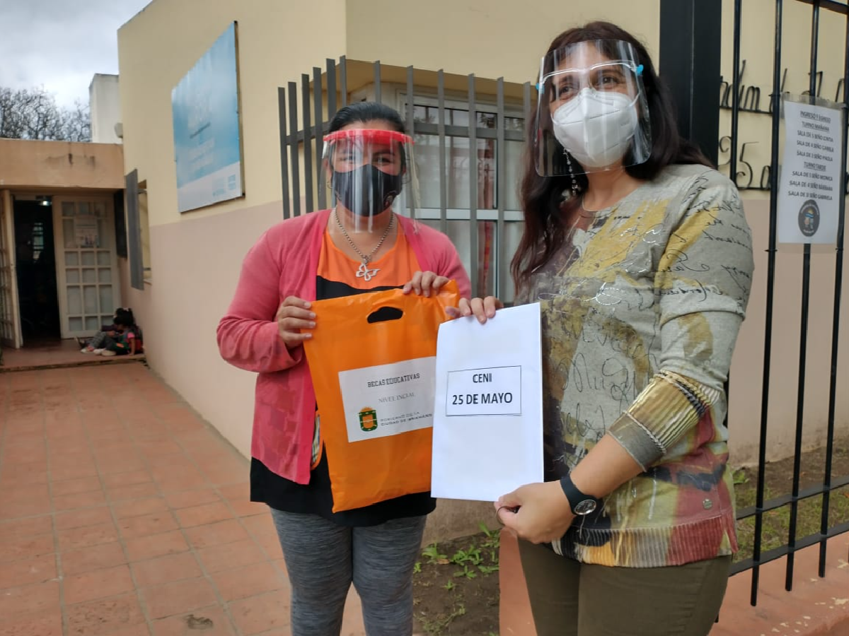Brinkmann: más de 400 becas educativas y deportivas             