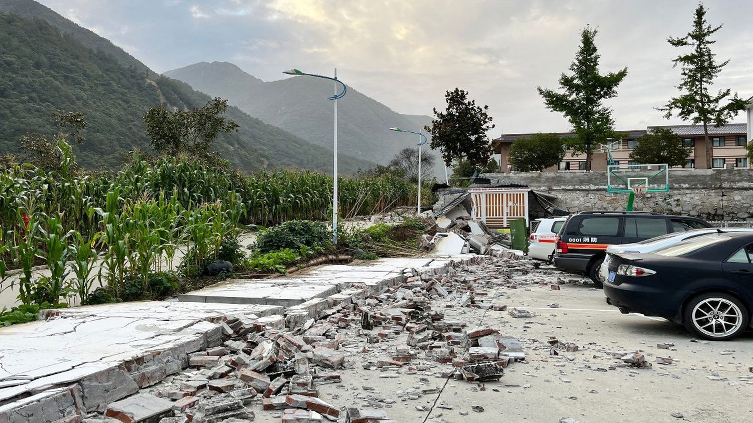 TERREMOTO EN CHINA deja al menos 21 muertos en ciudades confinadas por el brote de Covid-19