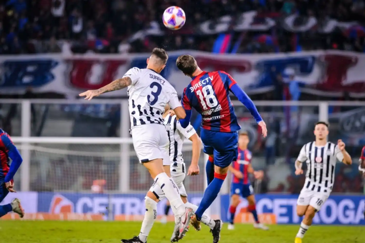 Talleres-San Lorenzo chocan a las 20 por la Zona B.