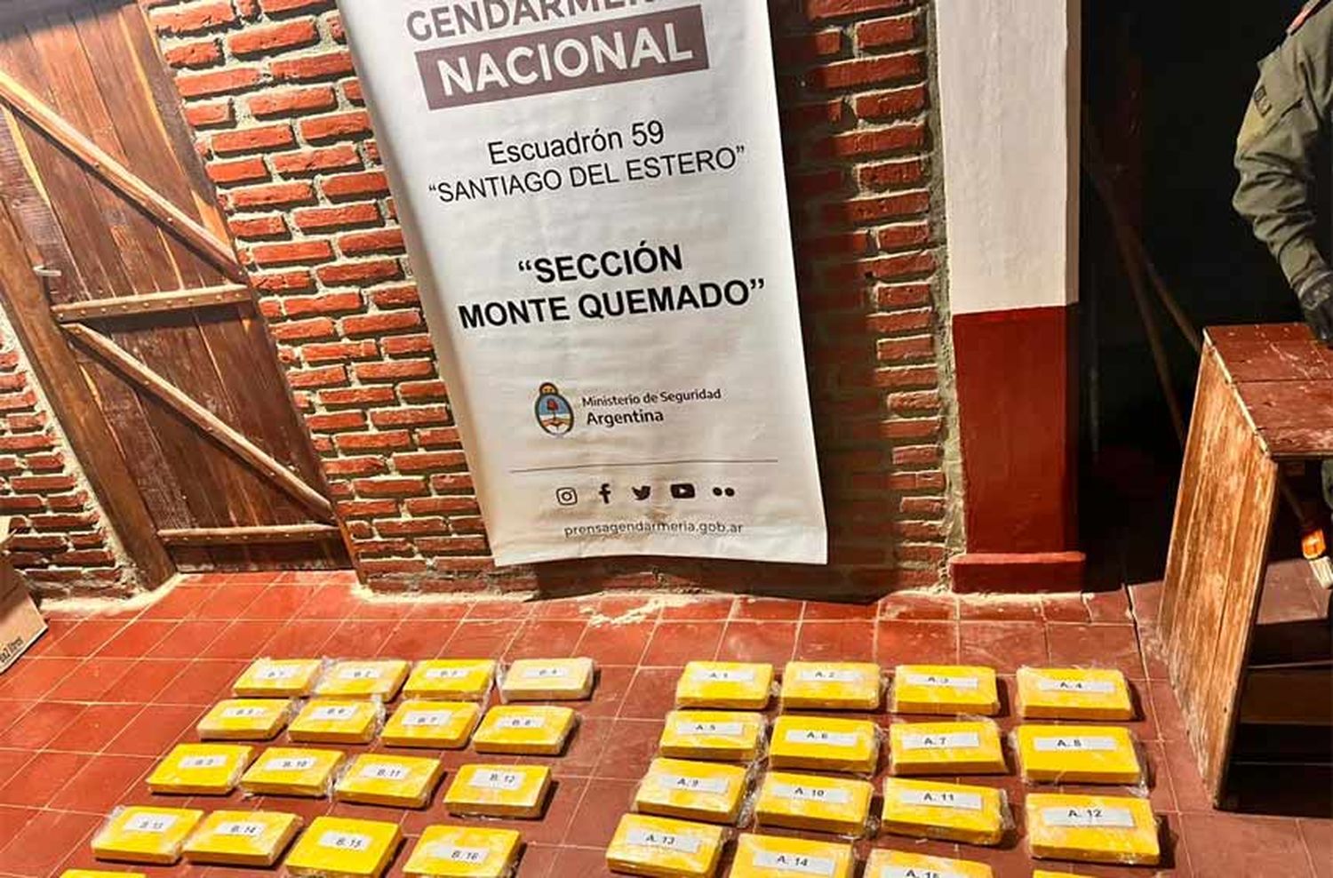 Gendarmería secuestró 37 kilos de cocaína y detuvo a cuatro narcos en Santiago del Estero