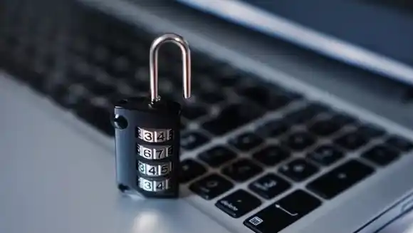 Bloqueos de sitios web en Venezuela violan normas internacionales de derechos humanos, denuncia VE Sin Filtro