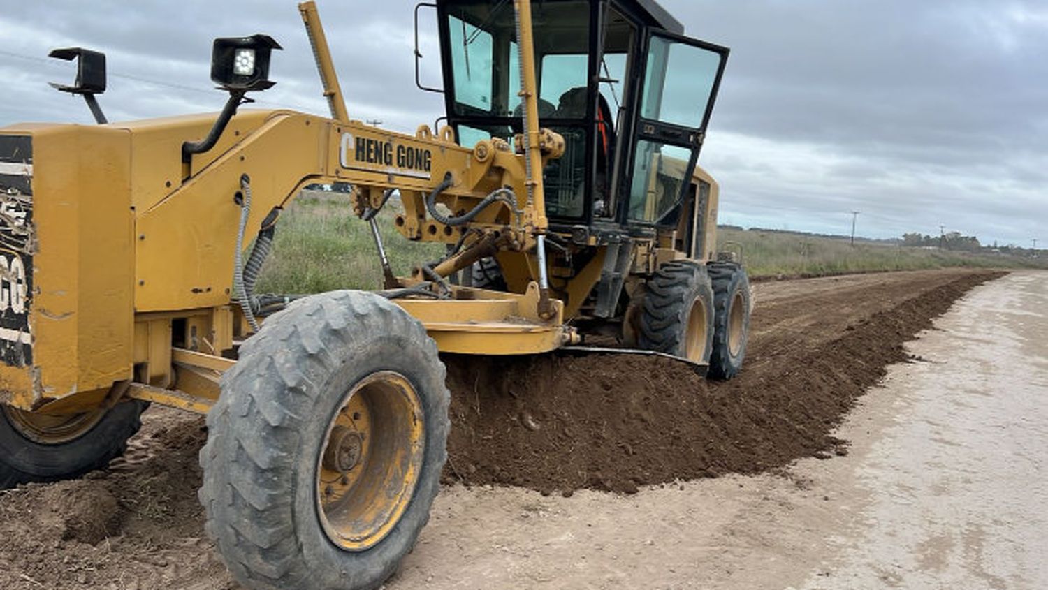 Trabajos del Emsur en los caminos rurales