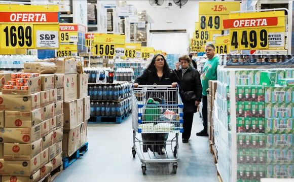 Denuncian que la carga fiscal explica el 49% del precio final de los productos